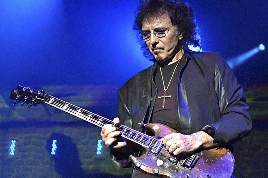 Tony Iommi e quel destino con il “metallo”