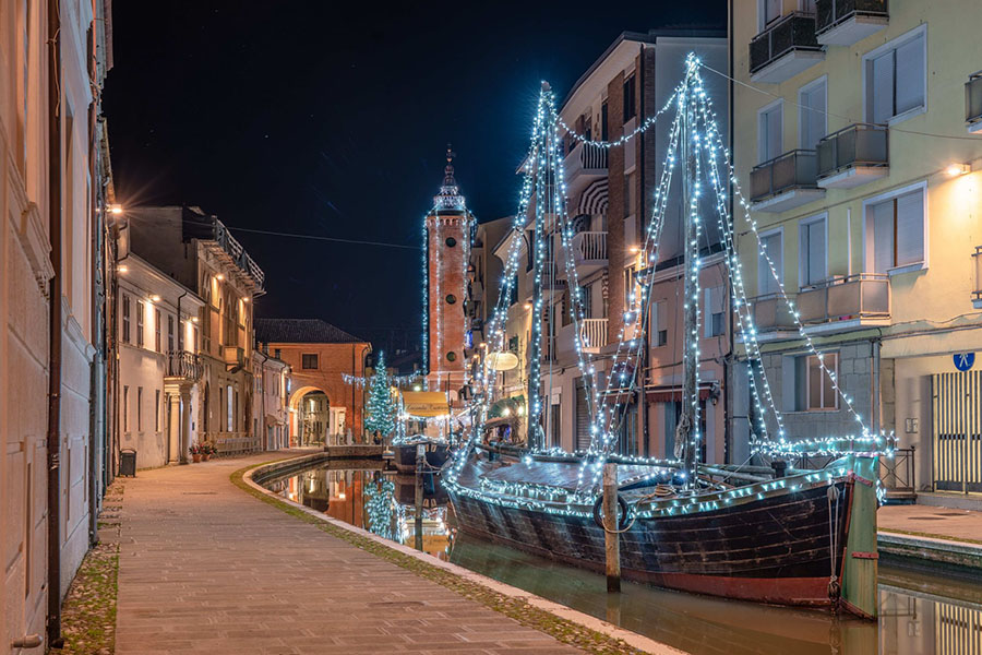 natale sull'acqua 2022 comacchio