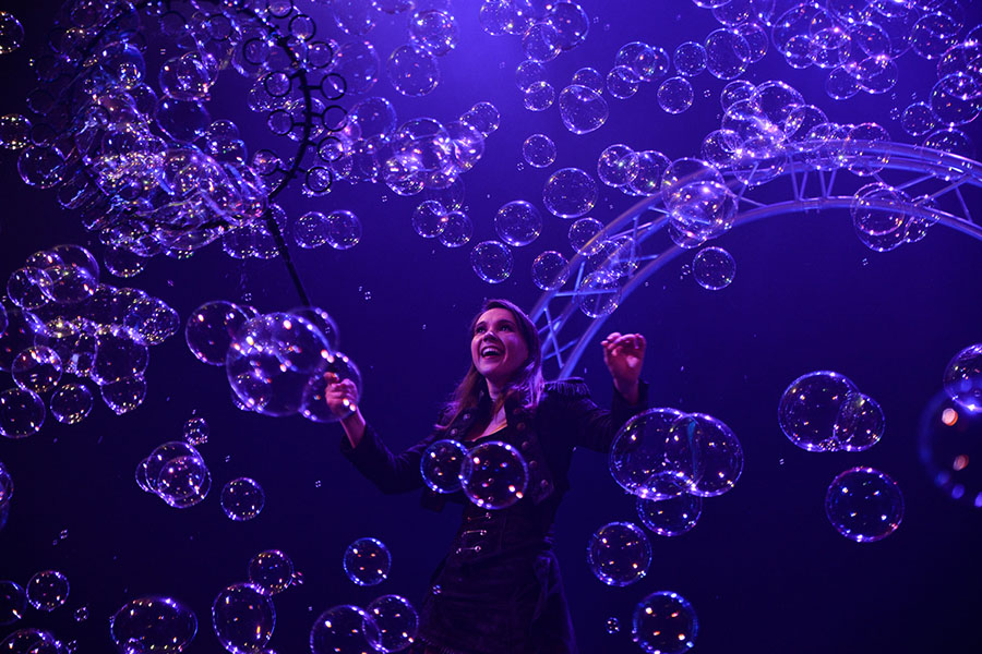 “Bubbles Revolution”, a Roma la magia delle bolle di sapone
